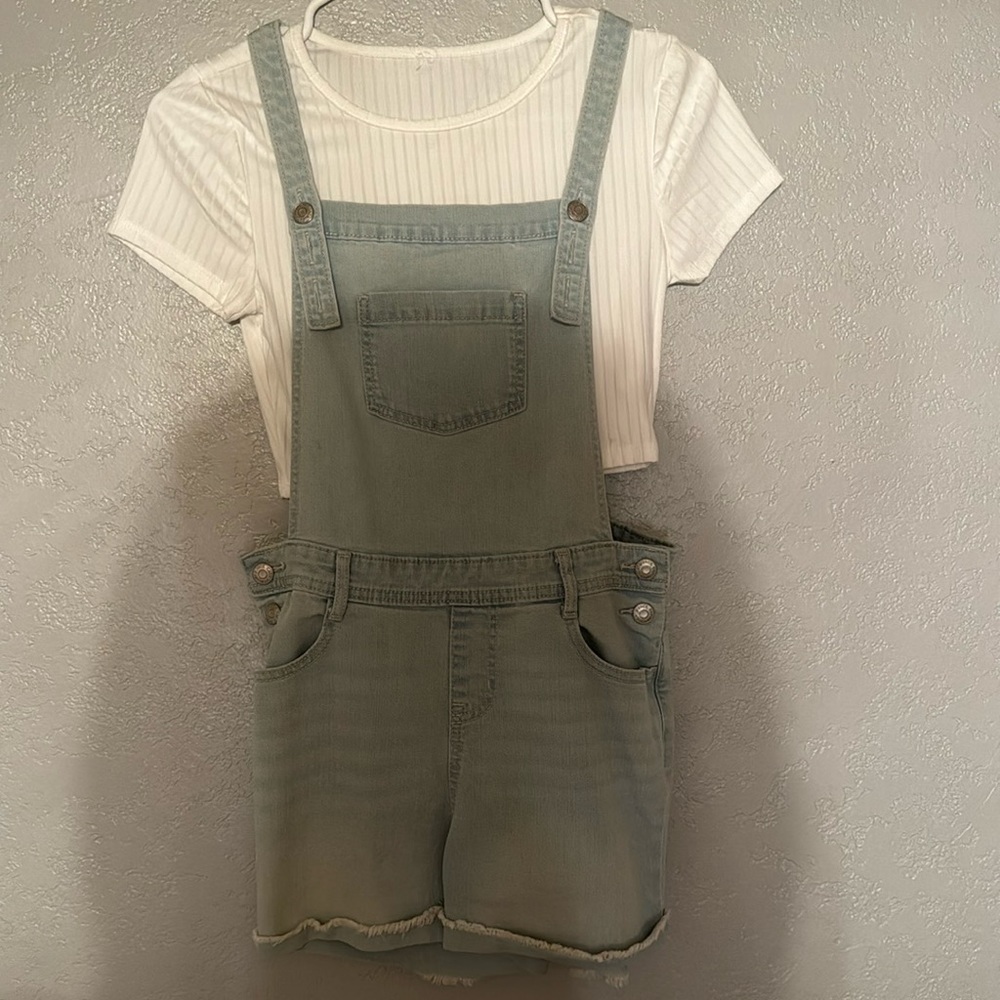 American eagle outfitters over-alls with white under shirt